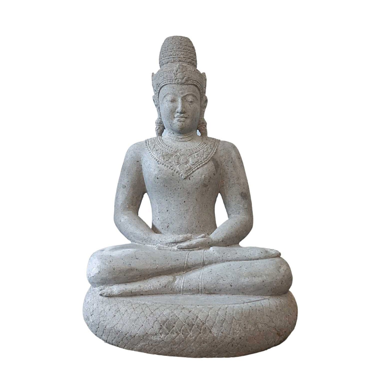 Sitzender Buddha im Khmer Style - Ein meditativer Blickfang für Ihren Garten
